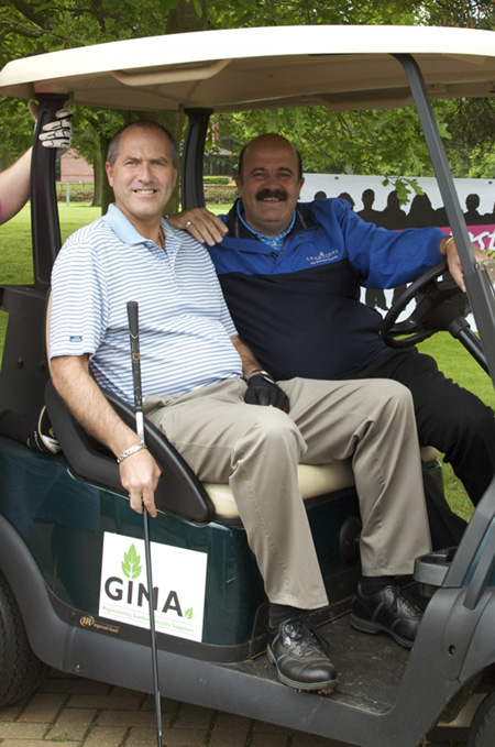 Andy with snooker's Willie Thorne at a GIMA charity golf day