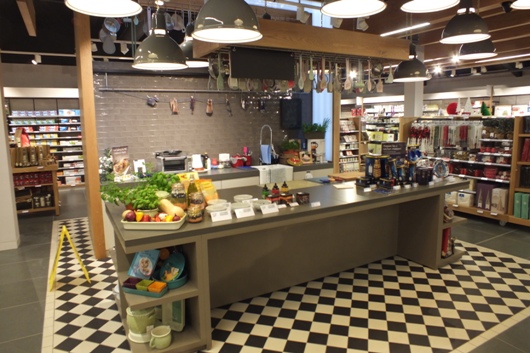 Lakeland at Webbs November 2013 05.jpg