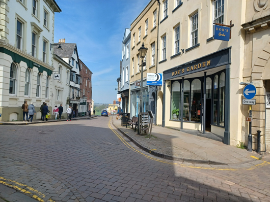 3 High Street popular with locals and tourists.jpg