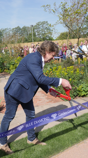 Blue Diamond Bridgmere Garden Opening GTN090525 008.jpg