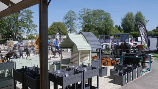 Blue Diamond Bridgmere Garden Opening GTN090525 093.jpg