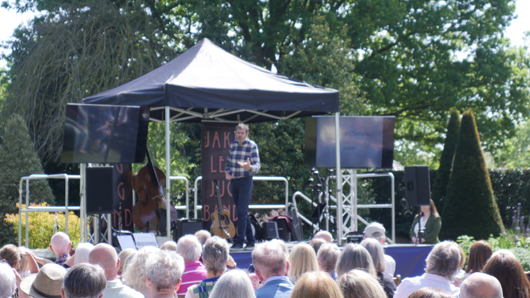 Blue Diamond Bridgmere Garden Opening GTN090525 043.jpg