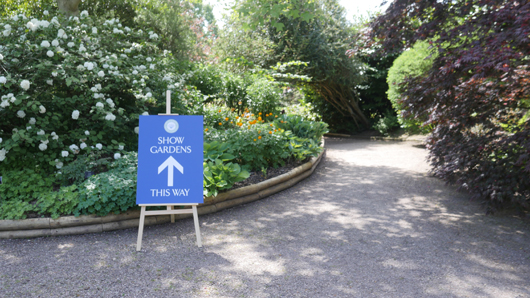 Blue Diamond Bridgmere Garden Opening GTN090525 038.jpg